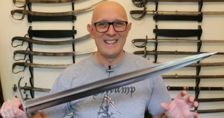 Pelage Sword Maker: Mastering the Art of Historical Craftsmanship